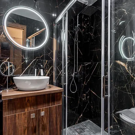 Dema Luxury - Romvis * Athens